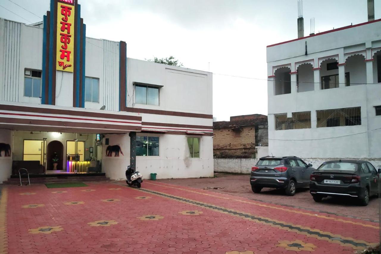 Hotel Kumkum Chhaya Panna 외부 사진